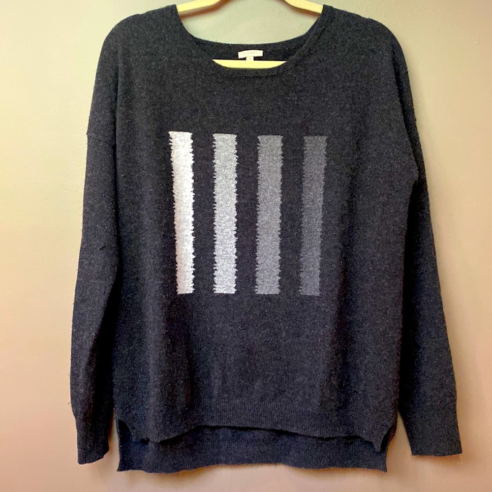 Project , XL cashmere sweater. Excellent condition w very little pilling.
